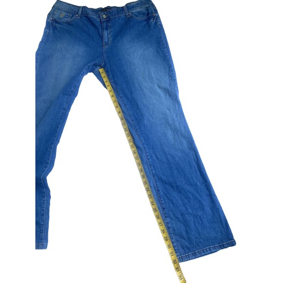 NWT Women's ROCAWEAR Roca Wear Med Wash Embroidered Denim Jeans -Plus Size 20W - Picture 9 of 16